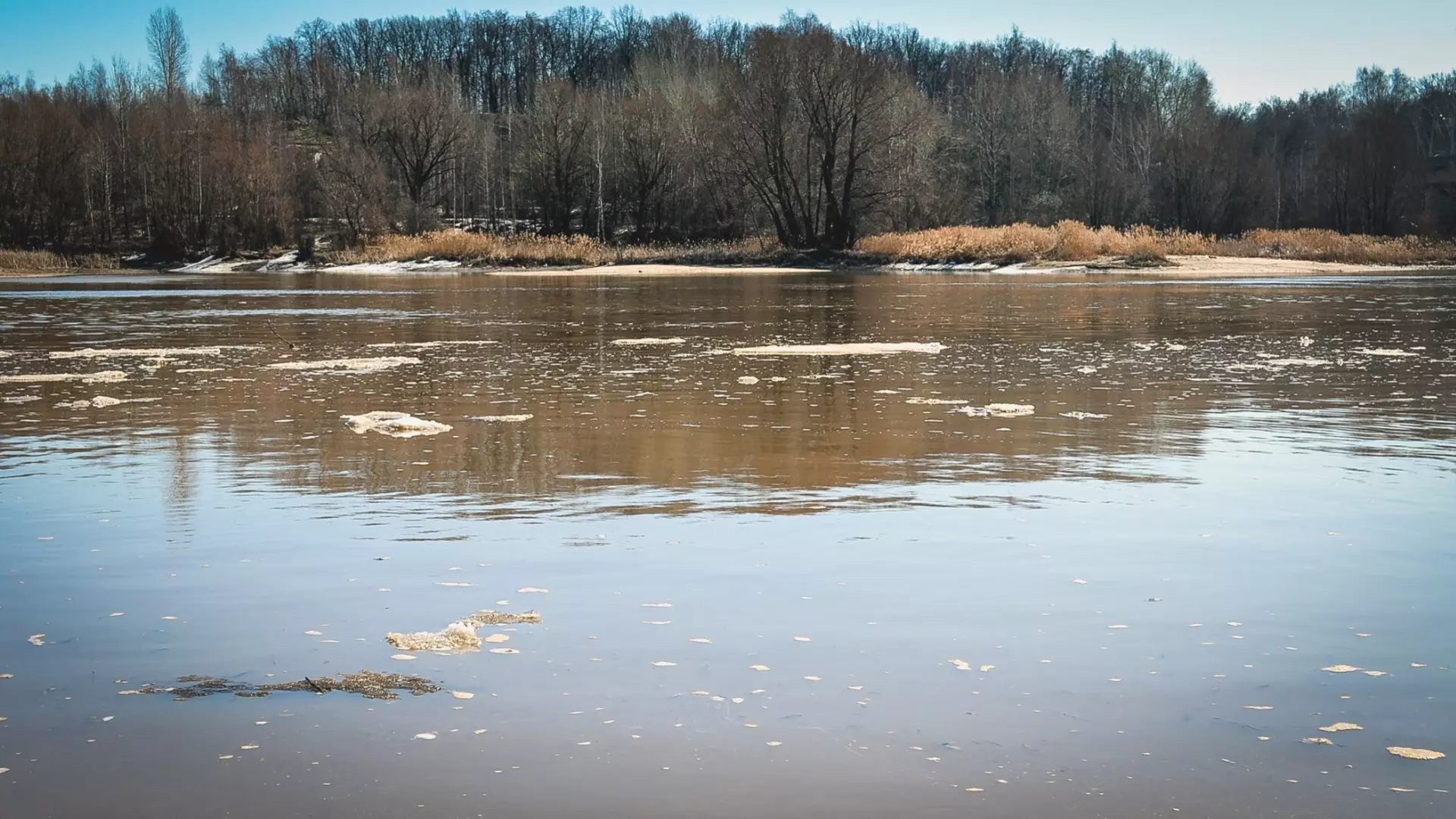 Уровень реки Бакса походит к критическому значению 660 сантиметров