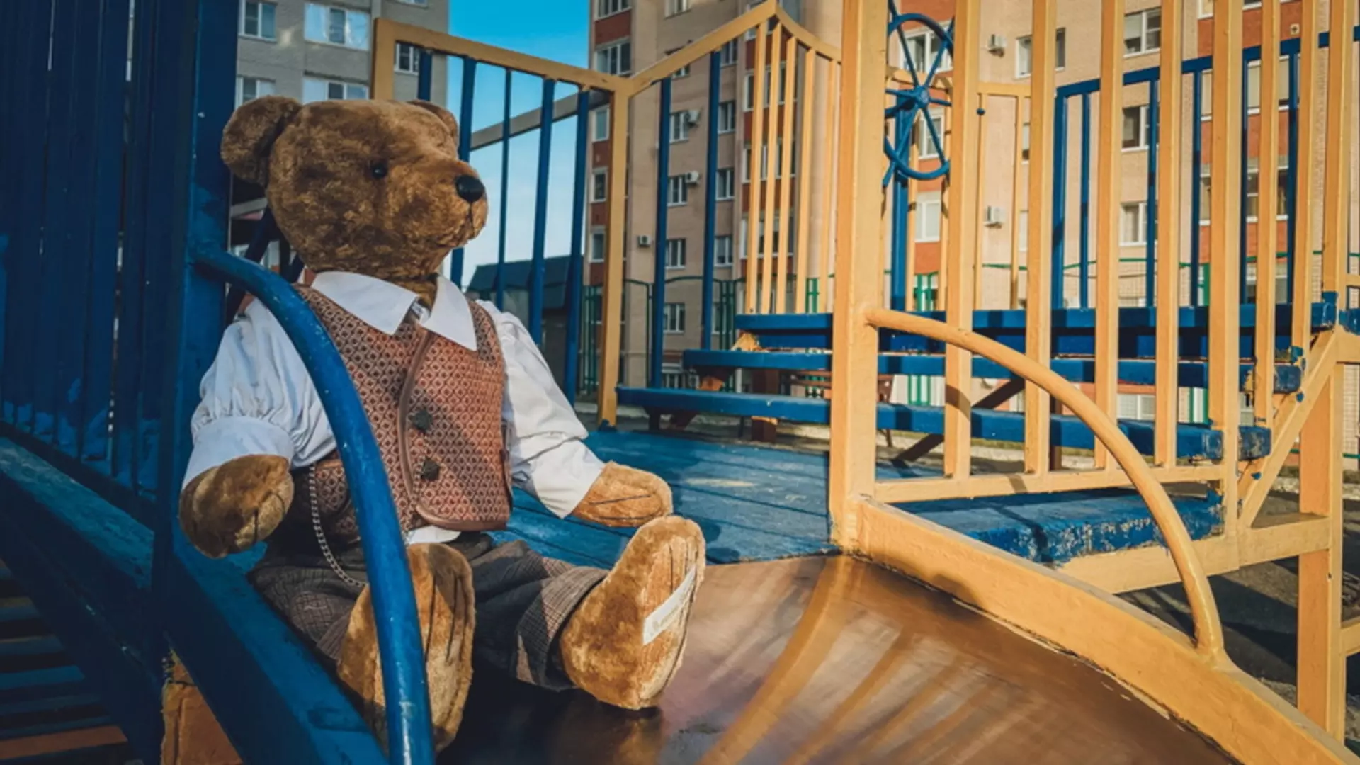 В Новосибирске дети возмутились из-за закрытой детской площадки
